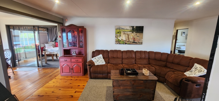 4 Bedroom Property for Sale in Dana Bay Western Cape
